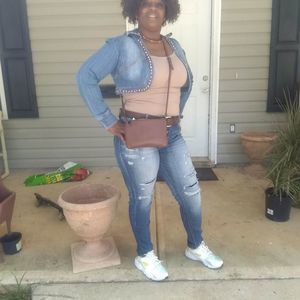 Meet your Posher, Terrell